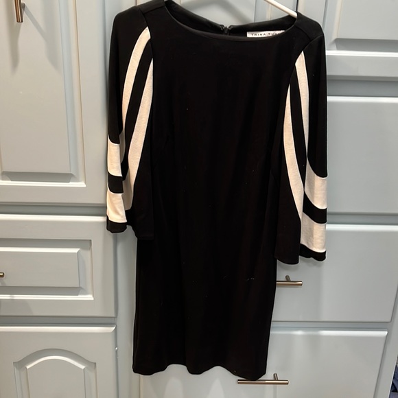 Trina Turk Dresses & Skirts - Gorgeous Trina Turk dress!